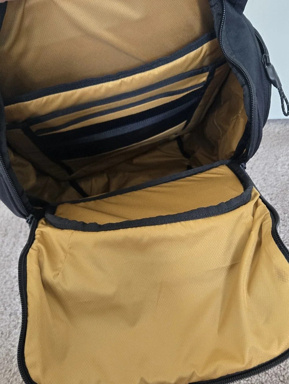 Thule Paramount 27L Backpack Black Laptop Compartment Water-resistant Nylon